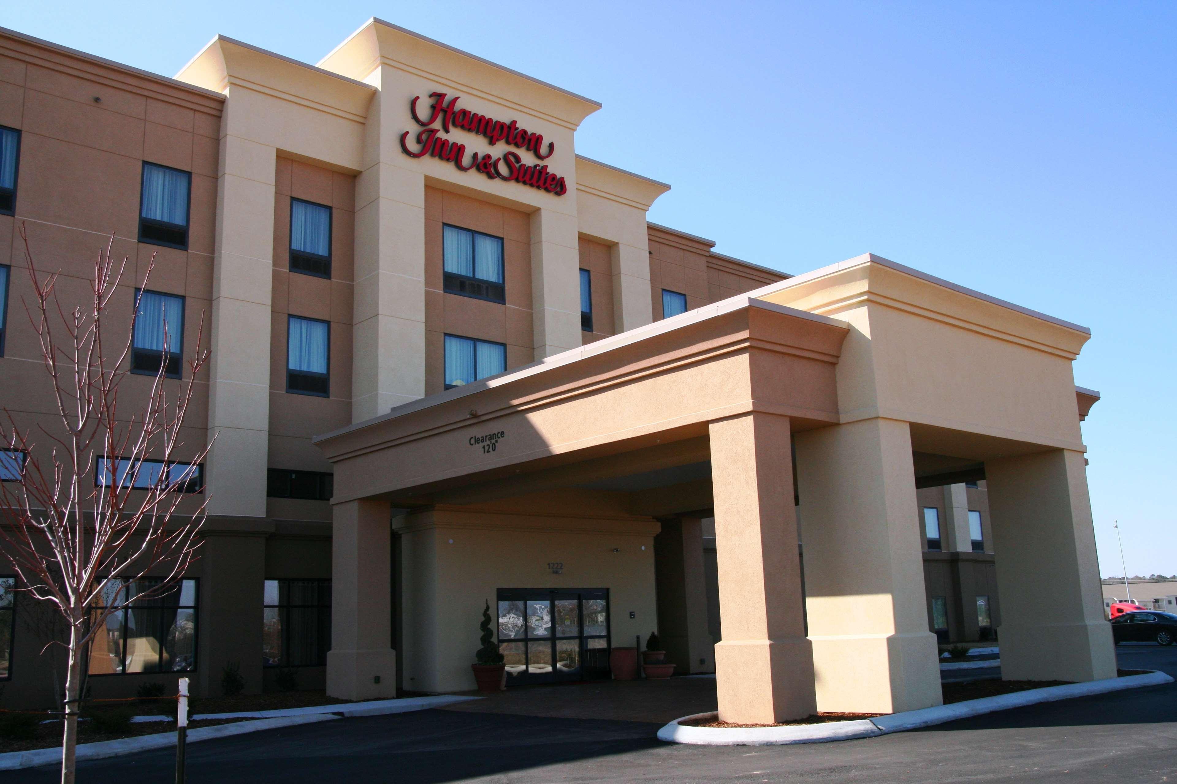 Hampton Inn & Suites Tupelo/Barnes Crossing Exterior photo